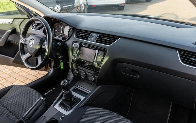Skoda Octavia cena 27400 przebieg: 192000, rok produkcji 2014 z Mirsk małe 742